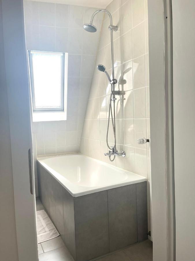 City Apartment, Ferienwohnung 3 Zkdb, Balkon, Dachgeschoss, Naehe Duesseldorf Krefeld Ngoại thất bức ảnh