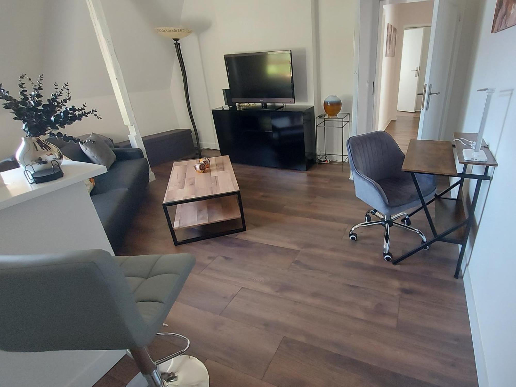 City Apartment, Ferienwohnung 3 Zkdb, Balkon, Dachgeschoss, Naehe Duesseldorf Krefeld Ngoại thất bức ảnh